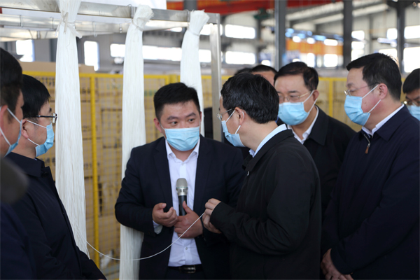 2020年4月14日遼寧省副省長張立林蒞臨遼寧一諾環保產業園 2020年4月14日遼寧省副省長張立林蒞臨遼寧一諾環保產業園